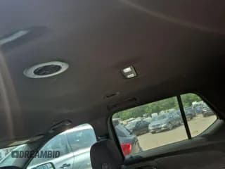 ✅ 2022 Chevrolet Traverse LT Cloth • VIN: 1GNEVGKW8NJ156488 • Lot: 43122195. Wystawiony na IAAI z przebiegiem 82 797 mil. Bezpłatny archiwum sprzedaży aukcyjnych z USA i szczegółowy raport historii pojazdu na DreamBid. Zdjęcie 1.