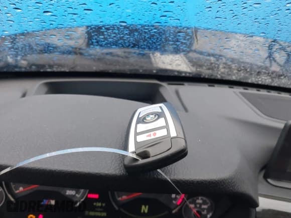 ✅ 2015 BMW M4 • VIN: WBS3U9C5XFJ968082 • Lot: 41513593. Listed on IAAI with 57,715 mi. Free auction sales archive from the USA and detailed vehicle history report at DreamBid. Image 11.