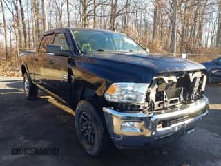 ✅ 2016 Ram 2500 SLT • VIN: 3C6UR5DJ4GG244805 • Lot: 43813913. Wystawiony na IAAI z przebiegiem 45 201 mil. Bezpłatny archiwum sprzedaży aukcyjnych z USA i szczegółowy raport historii pojazdu na DreamBid. Zdjęcie 1.