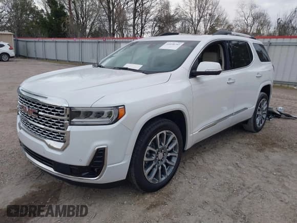 ✅ 2023 GMC Acadia Denali • VIN: 1GKKNPLS9PZ263615 • Lot: 41698742. Wystawiony na IAAI z przebiegiem 7 480 mil. Bezpłatny archiwum sprzedaży aukcyjnych z USA i szczegółowy raport historii pojazdu na DreamBid. Zdjęcie 2.