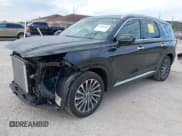 ✅ 2024 Hyundai Palisade Calligraphy • VIN: KM8R7DGE8RU736536 • Лот: 43180906. Опубликован ранее на IAAI с пробегом 7 923 миль. Бесплатный доступ к архиву аукционных продаж из США и подробный отчёт об истории автомобиля на DreamBid. Изображение 2.