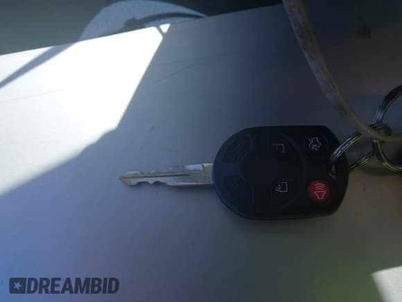 ✅ 2010 Lincoln MKX • VIN: 2LMDJ6JC8ABJ25063 • Lot: 42828704. Listed on IAAI with 167,753 mi. Free auction sales archive from the USA and detailed vehicle history report at DreamBid. Image 11.