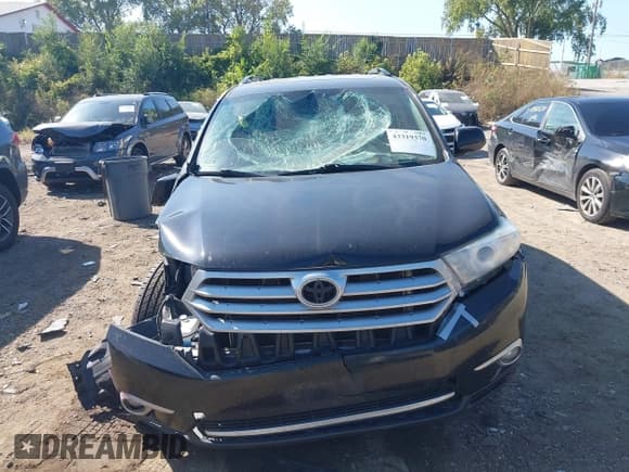 ✅ 2011 Toyota Highlander Limited • VIN: 5TDDK3EH6BS082926 • Лот: 43319370. Опубликован ранее на IAAI с пробегом 249 404 миль. Бесплатный доступ к архиву аукционных продаж из США и подробный отчёт об истории автомобиля на DreamBid. Изображение 12.