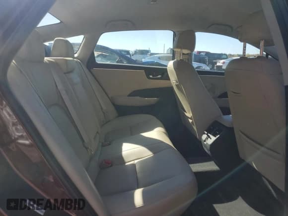 ✅ 2018 Honda Clarity Touring • VIN: JHMZC5F30JC020440 • Lot: 91007215. Wystawiony na Copart z przebiegiem 85 154 mil. Bezpłatny archiwum sprzedaży aukcyjnych z USA i szczegółowy raport historii pojazdu na DreamBid. Zdjęcie 10.