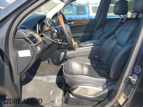 ✅ 2013 Mercedes-Benz GL 550 • VIN: 4JGDF7DE7DA116337 • Лот: 84612685. Опубликован ранее на Copart с пробегом 113 756 миль. Бесплатный доступ к архиву аукционных продаж из США и подробный отчёт об истории автомобиля на DreamBid. Изображение 7.