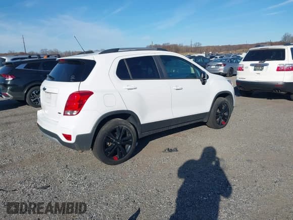 ✅ 2020 Chevrolet Trax LT • VIN: 3GNCJPSB4LL242855 • Лот: 43720907. Опубликован ранее на IAAI с пробегом 81 683 миль. Бесплатный доступ к архиву аукционных продаж из США и подробный отчёт об истории автомобиля на DreamBid. Изображение 4.