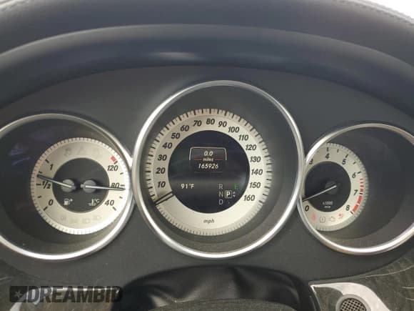 ✅ 2016 Mercedes-Benz CLS 400 • VIN: WDDLJ6FBXGA180765 • Lot: 87296525. Wystawiony na Copart z przebiegiem 165 926 mil. Bezpłatny archiwum sprzedaży aukcyjnych z USA i szczegółowy raport historii pojazdu na DreamBid. Zdjęcie 9.