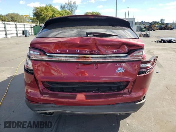 ✅ 2019 Lincoln Nautilus Standard • VIN: 2LMPJ6J94KBL41009 • Lot: 82875204. Listed on Copart with 31,424 mi. Free auction sales archive from the USA and detailed vehicle history report at DreamBid. Image 6.