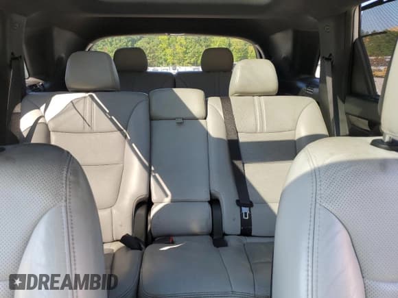 ✅ 2014 Kia Sorento SX Limited • VIN: 5XYKW4A79EG471690 • Lot: 66304645. Listed on Copart with 124,324 mi. Free auction sales archive from the USA and detailed vehicle history report at DreamBid. Image 10.