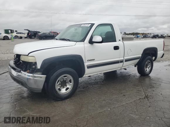 ✅ 2001 Chevrolet Silverado 2500 • VIN: 1GCGC24U61Z205379 • Lot: 89922515. Listed on Copart with 333,614 mi. Free auction sales archive from the USA and detailed vehicle history report at DreamBid. Image 1.