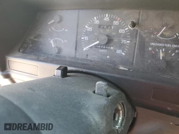 ✅ 1994 Mazda B-Series • VIN: 4F4CR12A4RTM54012 • Lot: 66880945. Wystawiony na Copart z przebiegiem 197 416 mil. Bezpłatny archiwum sprzedaży aukcyjnych z USA i szczegółowy raport historii pojazdu na DreamBid. Zdjęcie 9.