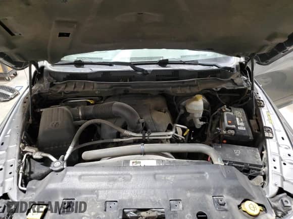 2013 Ram 1500 ST z VIN 1C6RR7FT7DS557643, wystawiony jako Copart lot #72456484 z przebiegiem 132 333 mil mil oraz Szkoda całkowita • Salvage title. Historia ofert i sprzedaży dostępna na DreamBid. Obrazek 12.