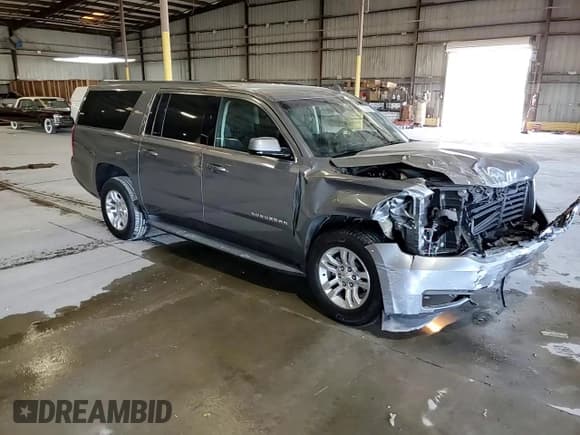 ✅ 2019 Chevrolet Suburban LS • VIN: 1GNSCGKC9KR298926 • Lot: 93260805. Wystawiony na Copart z przebiegiem 104 706 mil. Bezpłatny archiwum sprzedaży aukcyjnych z USA i szczegółowy raport historii pojazdu na DreamBid. Zdjęcie 14.