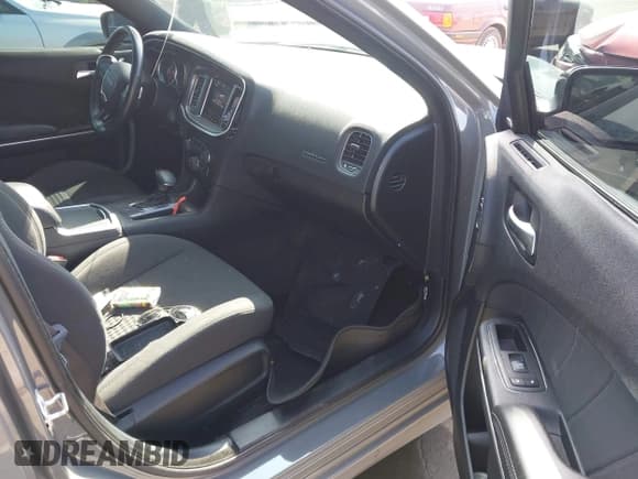 ✅ 2019 Dodge Charger Scat Pack • VIN: 2C3CDXGJ4KH511139 • Лот: 43346608. Опубликован ранее на IAAI с пробегом 25 560 миль. Бесплатный доступ к архиву аукционных продаж из США и подробный отчёт об истории автомобиля на DreamBid. Изображение 5.