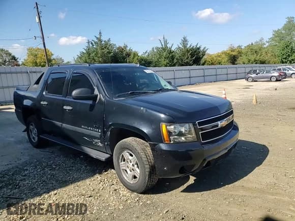 ✅ 2008 Chevrolet Avalanche LS • VIN: 3GNFK12348G234223 • Лот: 85512525. Опубликован ранее на Copart с пробегом 169 898 миль. Бесплатный доступ к архиву аукционных продаж из США и подробный отчёт об истории автомобиля на DreamBid. Изображение 13.