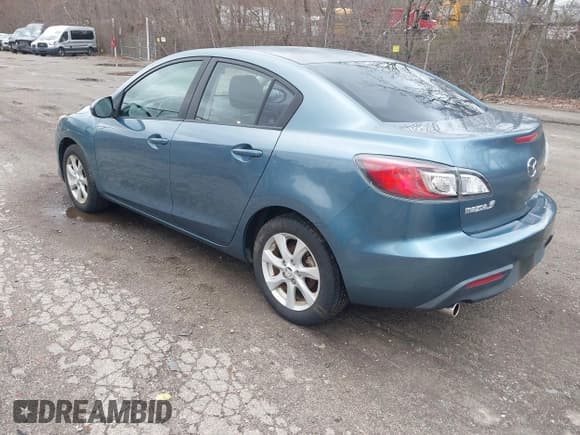 ✅ 2010 Mazda 3 i SV • VIN: JM1BL1SF8A1197714 • Лот: 41981010. Опубликован ранее на IAAI с пробегом 127 234 миль. Бесплатный доступ к архиву аукционных продаж из США и подробный отчёт об истории автомобиля на DreamBid. Изображение 3.