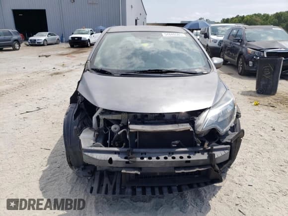 ✅ 2017 Nissan Note SV • VIN: 3N1CE2CP9HL362557 • Lot: 54840585. Listed on Copart with 135,260 mi. Free auction sales archive from the USA and detailed vehicle history report at DreamBid. Image 5.