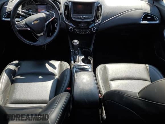 ✅ 2019 Chevrolet Cruze Premier • VIN: 1G1BF5SM3K7123458 • Lot: 52916845. Wystawiony na Copart z przebiegiem 96 980 mil mil. Skorzystaj z bezpłatnego archiwum sprzedaży aukcyjnych z USA i zobacz szczegółowy raport historii pojazdu na DreamBid. Zdjęcie 8.