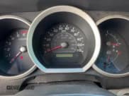 ✅ 2007 Toyota 4Runner SR5 • VIN: JTEZU14R470088678 • Lot: 86189415. Wystawiony na Copart z przebiegiem 301 789 mil. Bezpłatny archiwum sprzedaży aukcyjnych z USA i szczegółowy raport historii pojazdu na DreamBid. Zdjęcie 11.