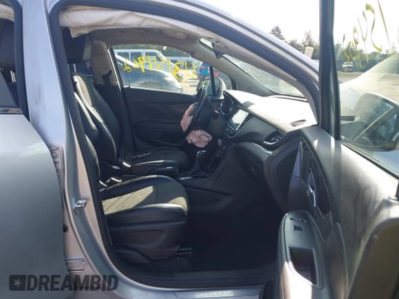 ✅ 2019 Buick Encore Preferred • VIN: KL4CJESB7KB847606 • Лот: 43154902. Опубликован ранее на IAAI с пробегом 57 999 миль. Бесплатный доступ к архиву аукционных продаж из США и подробный отчёт об истории автомобиля на DreamBid. Изображение 5.