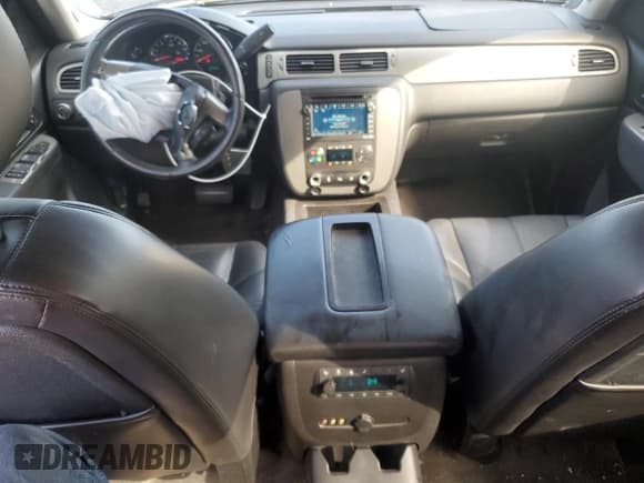 ✅ 2010 Chevrolet Suburban LT • VIN: 1GNUKJE37AR170428 • Lot: 67752034. Wystawiony na Copart z przebiegiem 248 358 mil. Bezpłatny archiwum sprzedaży aukcyjnych z USA i szczegółowy raport historii pojazdu na DreamBid. Zdjęcie 8.