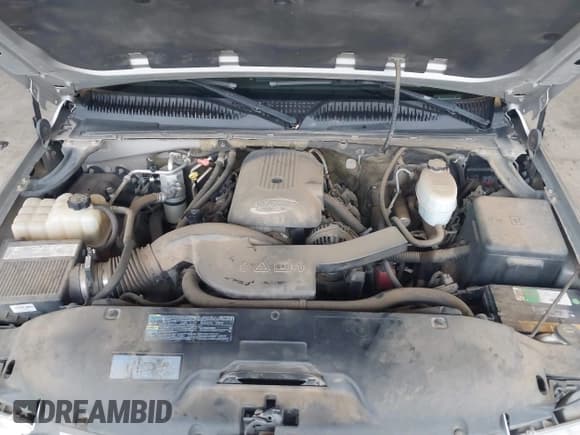 ✅ 2005 Chevrolet Suburban Z71 • VIN: 3GNFK16Z65G212590 • Lot: 43670546. Wystawiony na IAAI z przebiegiem 157 887 mil. Bezpłatny archiwum sprzedaży aukcyjnych z USA i szczegółowy raport historii pojazdu na DreamBid. Zdjęcie 10.