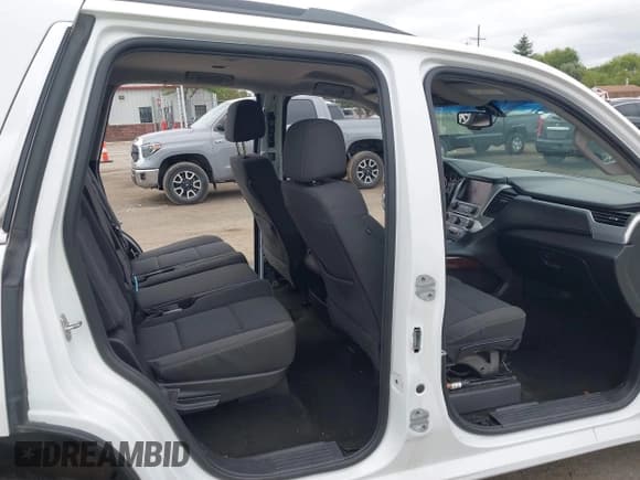 ✅ 2016 GMC Yukon SLE • VIN: 1GKS2AKC7GR468611 • Lot: 43038951. Listed on IAAI with Not provided. Free auction sales archive from the USA and detailed vehicle history report at DreamBid. Image 8.