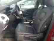 2019 Chevrolet Bolt EV Premier z VIN 1G1FZ6S03K4113350, wystawiony jako Copart lot #39836274 z przebiegiem 9 812 mil mil oraz . Historia ofert i sprzedaży dostępna na DreamBid. Obrazek 7.