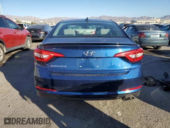 ✅ 2017 Hyundai Sonata SE • VIN: 5NPE24AF4HH529024 • Лот: 71443192. Опубликован ранее на Copart с пробегом Не указан. Бесплатный доступ к архиву аукционных продаж из США и подробный отчёт об истории автомобиля на DreamBid. Изображение 6.
