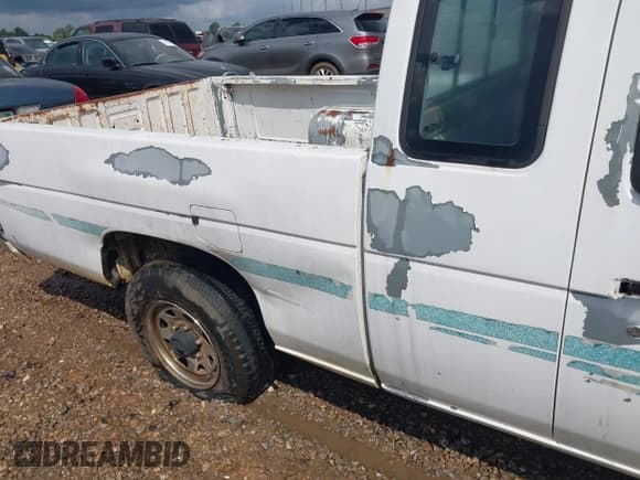 ✅ 1995 Nissan Frontier XE • VIN: 1N6SD16S6SC458927 • Lot: 42412107. Listed on IAAI with 159,651 mi. Free auction sales archive from the USA and detailed vehicle history report at DreamBid. Image 6.