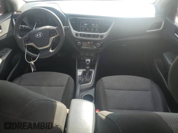 2020 Hyundai Accent Limited z VIN 3KPC34A62LE122384, wystawiony jako Copart lot #68709664 z przebiegiem 84 936 mil mil oraz Szkoda całkowita • Salvage title. Historia ofert i sprzedaży dostępna na DreamBid. Obrazek 8.