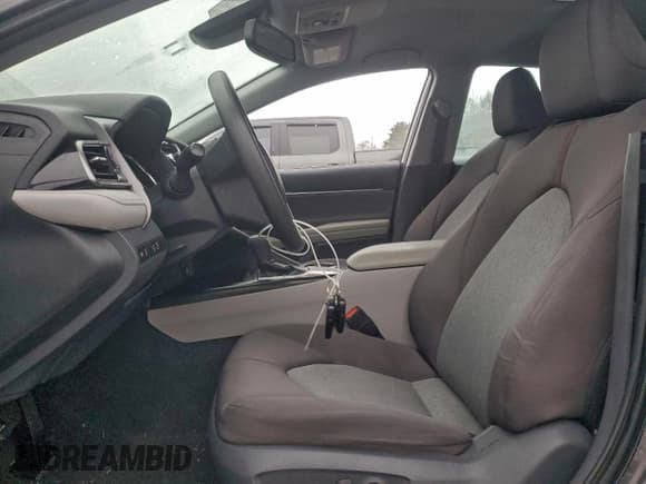 ✅ 2019 Toyota Camry SE • VIN: 4T1B11HK2KU816216 • Лот: 93293425. Опубликован ранее на Copart с пробегом 38 330 миль. Бесплатный доступ к архиву аукционных продаж из США и подробный отчёт об истории автомобиля на DreamBid. Изображение 7.