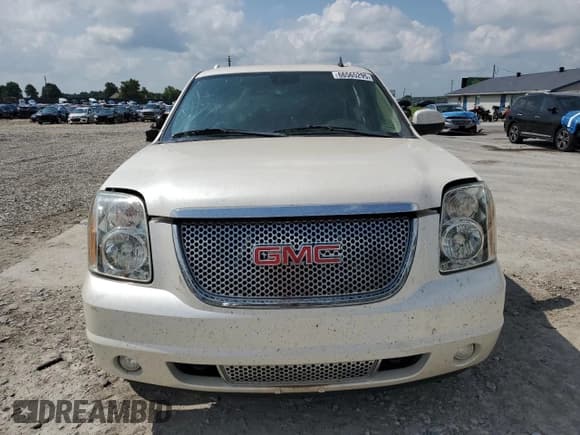 ✅ 2011 GMC Yukon XL Denali • VIN: 1GKS1MEF4BR337039 • Lot: 66565295. Listed on Copart with 236,256 mi. Free auction sales archive from the USA and detailed vehicle history report at DreamBid. Image 5.