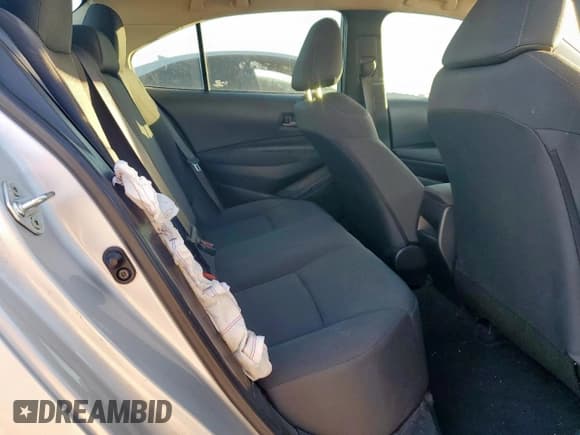 ✅ 2022 Toyota Corolla LE • VIN: 5YFEPMAE9NP372789 • Lot: 90318135. Wystawiony na Copart z przebiegiem 87 268 mil. Bezpłatny archiwum sprzedaży aukcyjnych z USA i szczegółowy raport historii pojazdu na DreamBid. Zdjęcie 10.