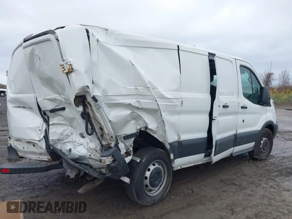 ✅ 2017 Ford Transit • VIN: 1FTYE1ZM5HKB32476 • Lot: 43513328. Wystawiony na IAAI z przebiegiem 232 996 mil. Bezpłatny archiwum sprzedaży aukcyjnych z USA i szczegółowy raport historii pojazdu na DreamBid. Zdjęcie 4.