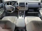 ✅ 2005 Toyota Tacoma PreRunner • VIN: 5TEKU72N85Z137662 • Lot: 70781375. Wystawiony na Copart z przebiegiem 238 665 mil. Bezpłatny archiwum sprzedaży aukcyjnych z USA i szczegółowy raport historii pojazdu na DreamBid. Zdjęcie 8.