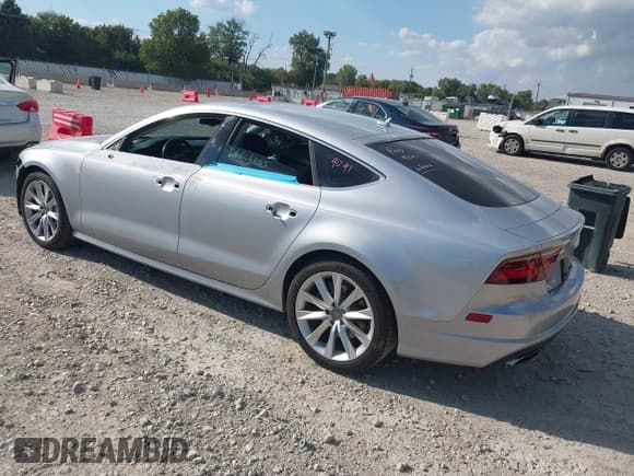 ✅ 2016 Audi A7 Prestige • VIN: WAU2GAFC4GN004851 • Lot: 43136285. Wystawiony na IAAI z przebiegiem 98 272 mil. Bezpłatny archiwum sprzedaży aukcyjnych z USA i szczegółowy raport historii pojazdu na DreamBid. Zdjęcie 3.