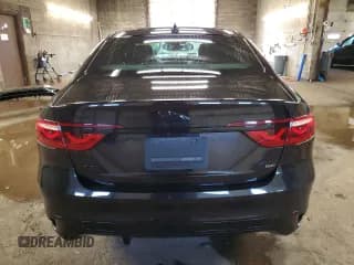 ✅ 2022 Jaguar XF R-Dynamic SE • VIN: SAJBL4GX7NCY91728 • Лот: 40129934. Опубликован ранее на Copart с пробегом 14 030 миль. Бесплатный доступ к архиву аукционных продаж из США и подробный отчёт об истории автомобиля на DreamBid. Изображение 6.