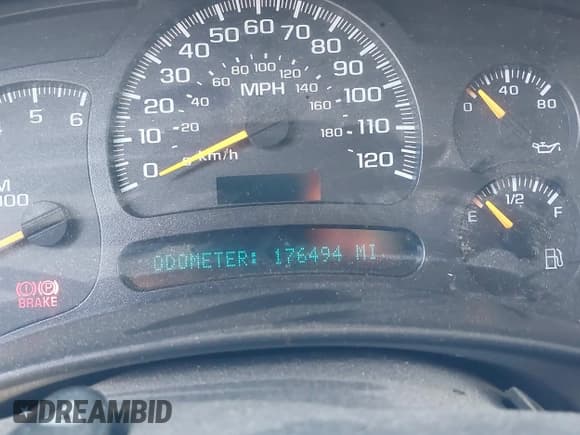 ✅ 2003 Chevrolet Silverado 2500HD LS • VIN: 1GCHC29U33E305284 • Lot: 42267140. Listed on IAAI with 176,494 mi. Free auction sales archive from the USA and detailed vehicle history report at DreamBid. Image 7.