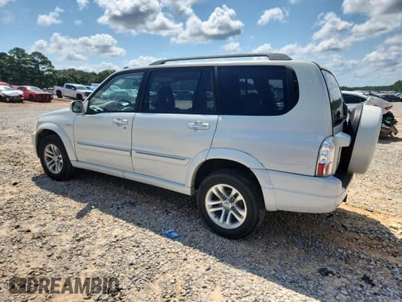 ✅ 2005 Suzuki XL7 LX • VIN: JS3TX92V554104605 • Lot: 71160285. Wystawiony na Copart z przebiegiem 157 542 mil. Bezpłatny archiwum sprzedaży aukcyjnych z USA i szczegółowy raport historii pojazdu na DreamBid. Zdjęcie 2.