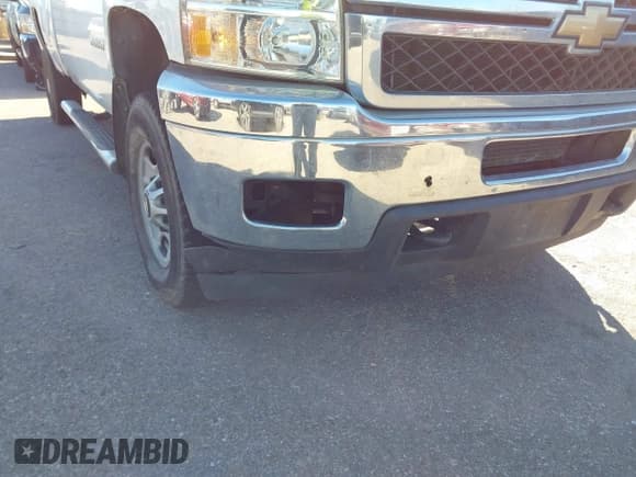 ✅ 2011 Chevrolet Silverado 2500HD Work Truck • VIN: 1GC1KVCG0BF188538 • Lot: 43554827. Wystawiony na IAAI z przebiegiem 205 000 mil. Bezpłatny archiwum sprzedaży aukcyjnych z USA i szczegółowy raport historii pojazdu na DreamBid. Zdjęcie 17.