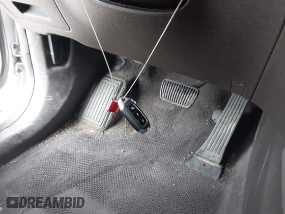 ✅ 2020 Hyundai Santa Fe SEL • VIN: 5NMS33AD7LH228875 • Lot: 42232415. Wystawiony na IAAI z przebiegiem 86 524 mil. Bezpłatny archiwum sprzedaży aukcyjnych z USA i szczegółowy raport historii pojazdu na DreamBid. Zdjęcie 11.