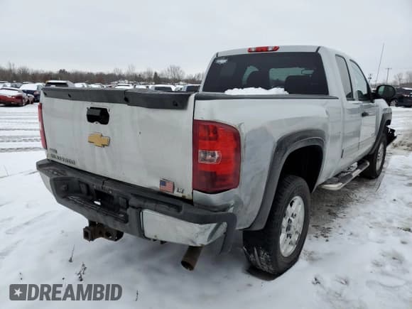 ✅ 2012 Chevrolet Silverado 2500HD LT • VIN: 1GC2KXCGXCZ247501 • Lot: 86612414. Wystawiony na Copart z przebiegiem 188 043 mil. Bezpłatny archiwum sprzedaży aukcyjnych z USA i szczegółowy raport historii pojazdu na DreamBid. Zdjęcie 3.