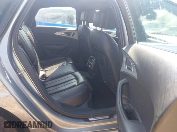 ✅ 2012 Audi A6 Prestige • VIN: WAUJGAFC3CN132892 • Lot: 43236142. Wystawiony na IAAI z przebiegiem Nie podano. Bezpłatny archiwum sprzedaży aukcyjnych z USA i szczegółowy raport historii pojazdu na DreamBid. Zdjęcie 8.