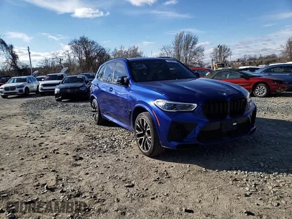 ✅ 2021 BMW X5 M • VIN: 5YMJU0C04M9F19231 • Lot: 44856193. Wystawiony na Copart z przebiegiem 9 073 mil. Bezpłatny archiwum sprzedaży aukcyjnych z USA i szczegółowy raport historii pojazdu na DreamBid. Zdjęcie 11.