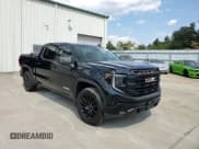 ✅ 2022 GMC Sierra 1500 Elevation • VIN: 3GTUUCED3NG630679 • Lot: 71601035. Wystawiony na Copart z przebiegiem 62 444 mil. Bezpłatny archiwum sprzedaży aukcyjnych z USA i szczegółowy raport historii pojazdu na DreamBid. Zdjęcie 13.