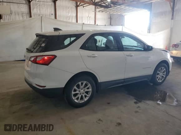 ✅ 2018 Chevrolet Equinox LS • VIN: 3GNAXHEVXJL120029 • Lot: 85313265. Wystawiony na Copart z przebiegiem 112 460 mil mil. Skorzystaj z bezpłatnego archiwum sprzedaży aukcyjnych z USA i zobacz szczegółowy raport historii pojazdu na DreamBid. Zdjęcie 3.