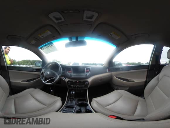 2018 Hyundai Tucson SEL z VIN KM8J33A4XJU654699, wystawiony jako IAAI lot #42993670 z przebiegiem 89 961 mil mil oraz . Historia ofert i sprzedaży dostępna na DreamBid. Obrazek 21.