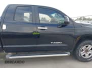 ✅ 2009 Toyota Tundra SR5 • VIN: 5TFRU54129X018063 • Lot: 43453357. Wystawiony na IAAI z przebiegiem 243 342 mil. Bezpłatny archiwum sprzedaży aukcyjnych z USA i szczegółowy raport historii pojazdu na DreamBid. Zdjęcie 14.