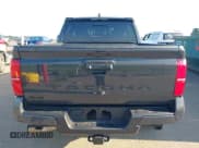 ✅ 2025 Toyota Tacoma SR • VIN: 3TMLB5JNXSM103411 • Лот: 42963505. Опубликован ранее на IAAI с пробегом 9 330 миль. Бесплатный доступ к архиву аукционных продаж из США и подробный отчёт об истории автомобиля на DreamBid. Изображение 16.